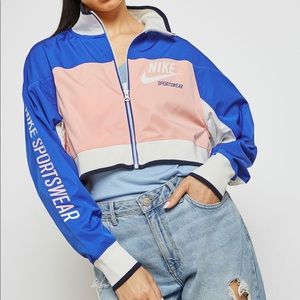 NIKE WOMEN’S JACKET